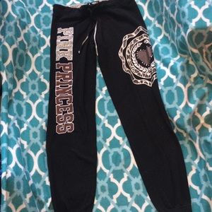 black sweatpants
